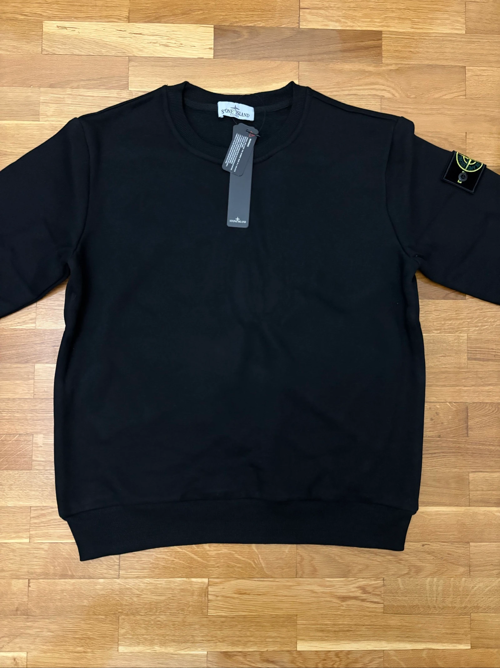 Sudadera Negra sin capucha con parche Talla S – photo 2